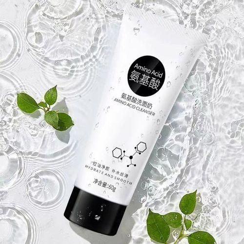 L'acide aminé nettoyant le lait hydratant l'huile de contrôle de l'eau nutriment l'outil de nettoyage de la peau -60g